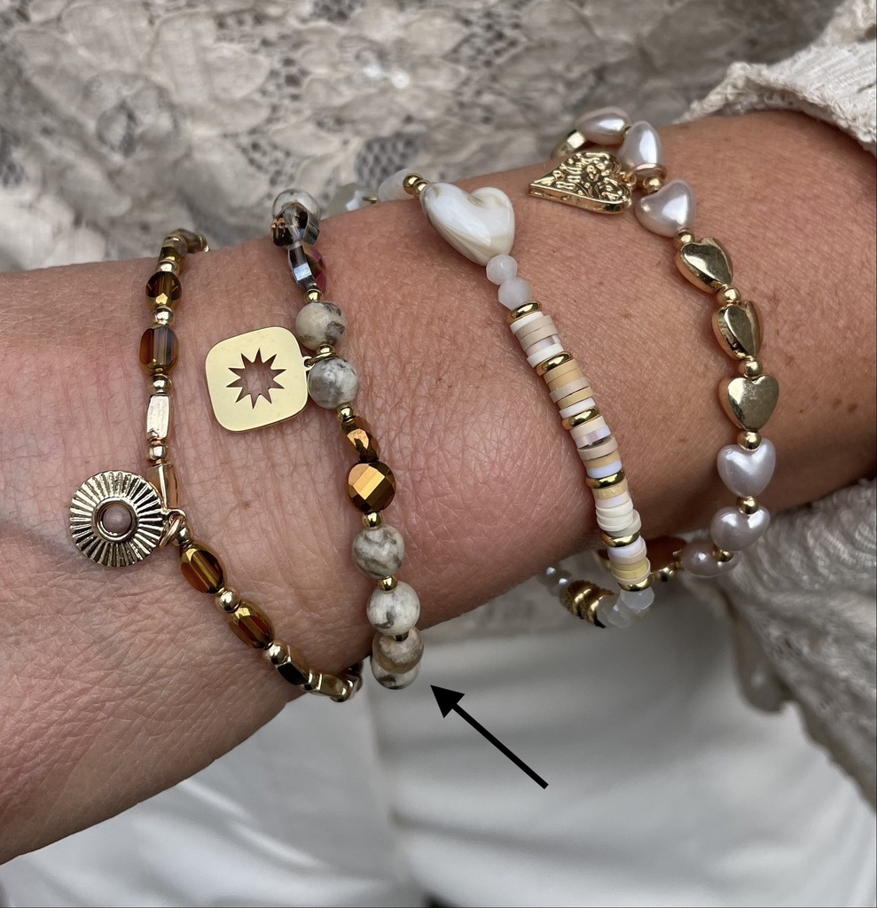 Bracelet pendentif carré soleil n°221