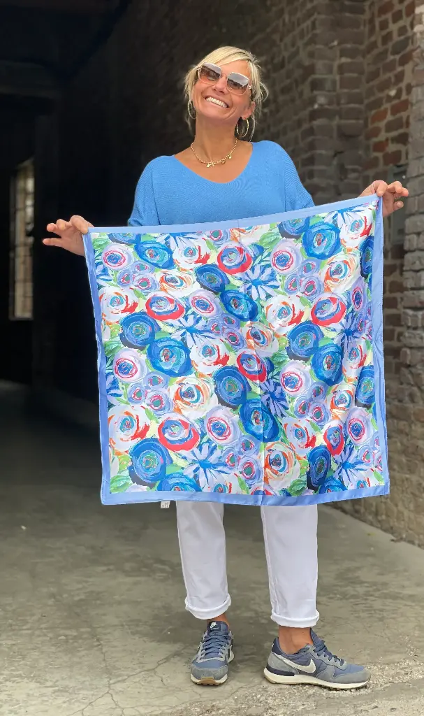 Foulard carré satin Fleurs Aquarelle