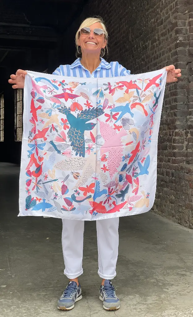 Foulard carré satin divers Volatiles