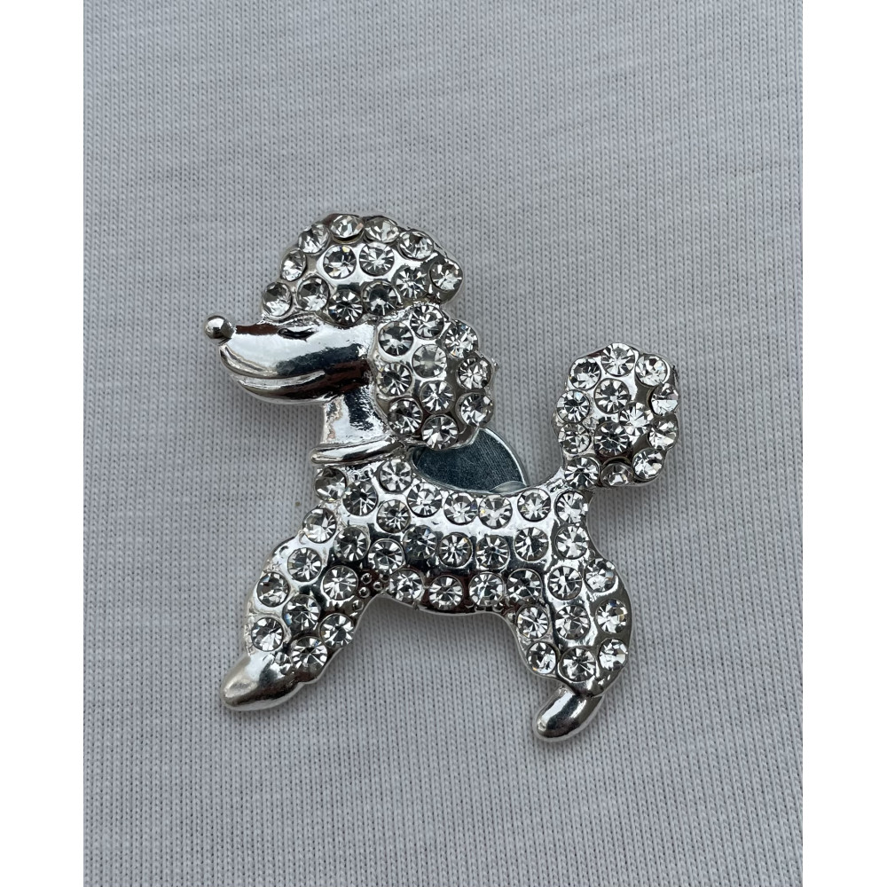 Broche aimant strass caniche