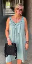 Robe courte V bretelles treillis 