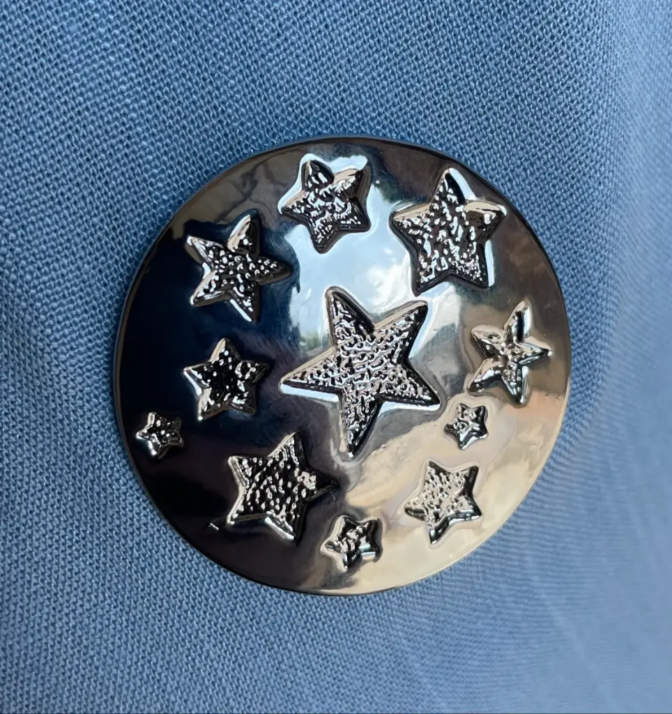 Broche Aimant Multi-Etoiles