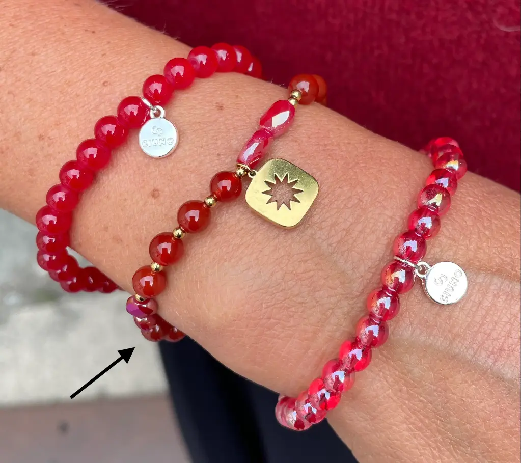 Bracelet perle carrée soleil n°262 (Rouge)