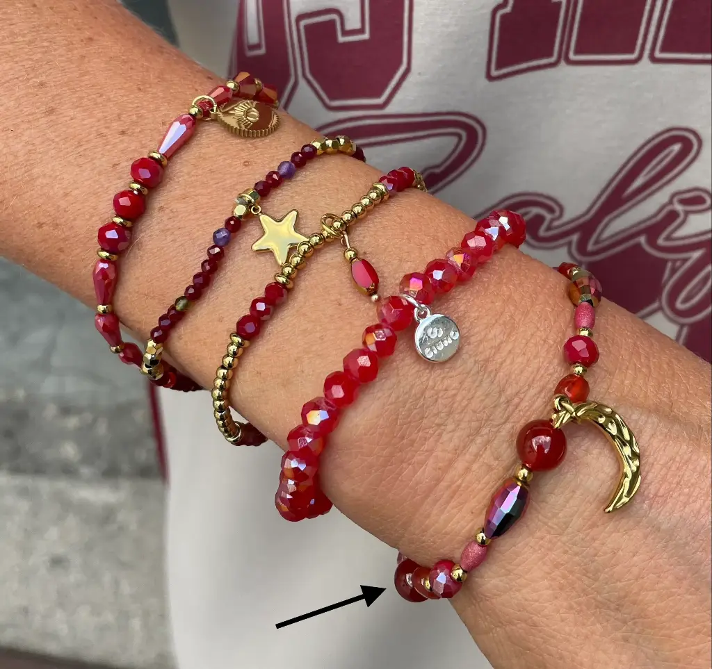 Bracelet lune pendante n°265 (Rouge)