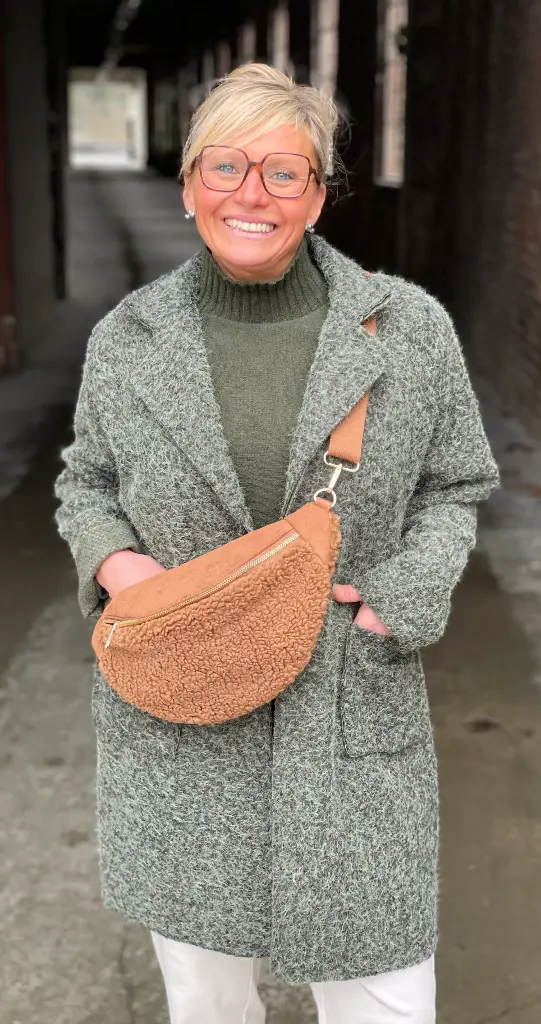 Manteau 3/4 Laine bouillie poches appliquées