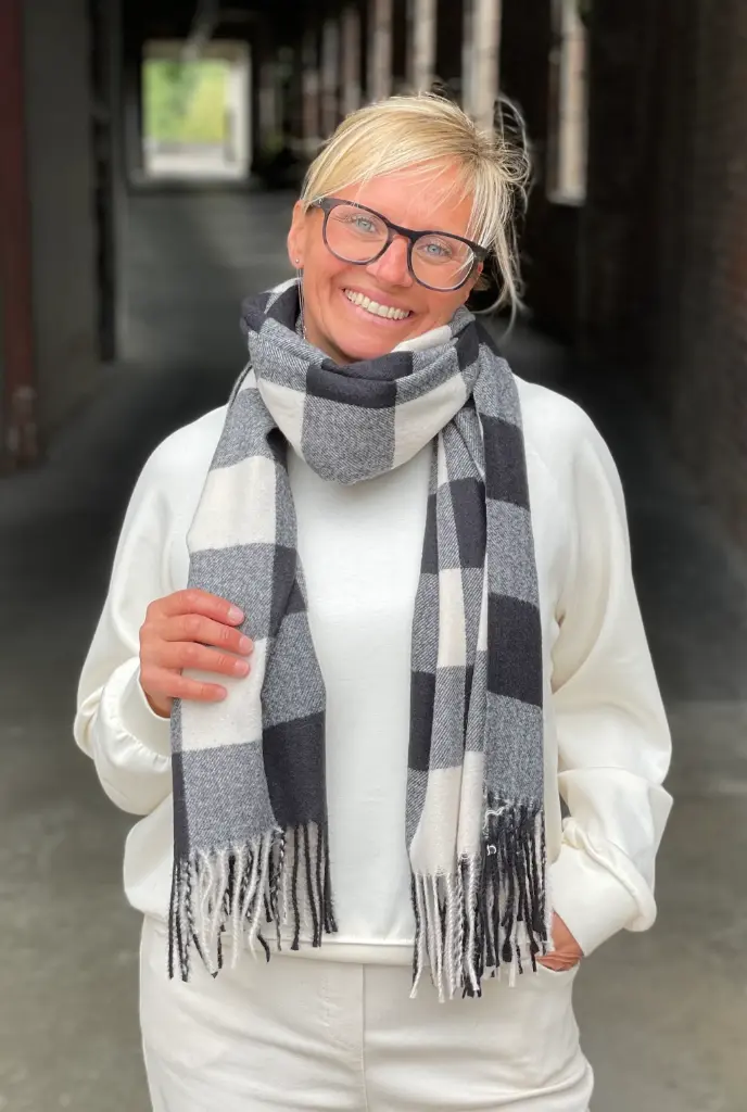 Echarpe franges grand damier (1710)