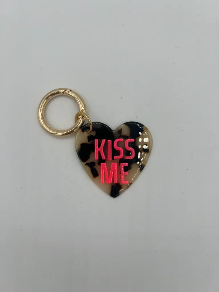 Porte Clefs cœur Léo "Kiss me"