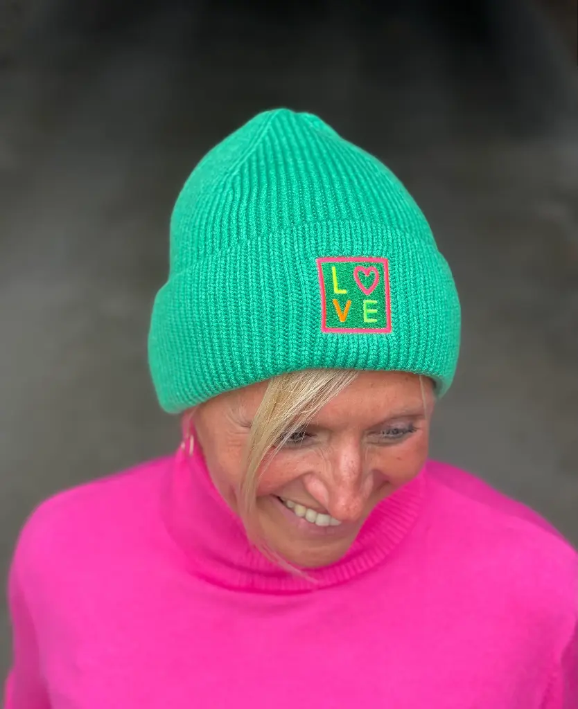 Bonnet Love Color