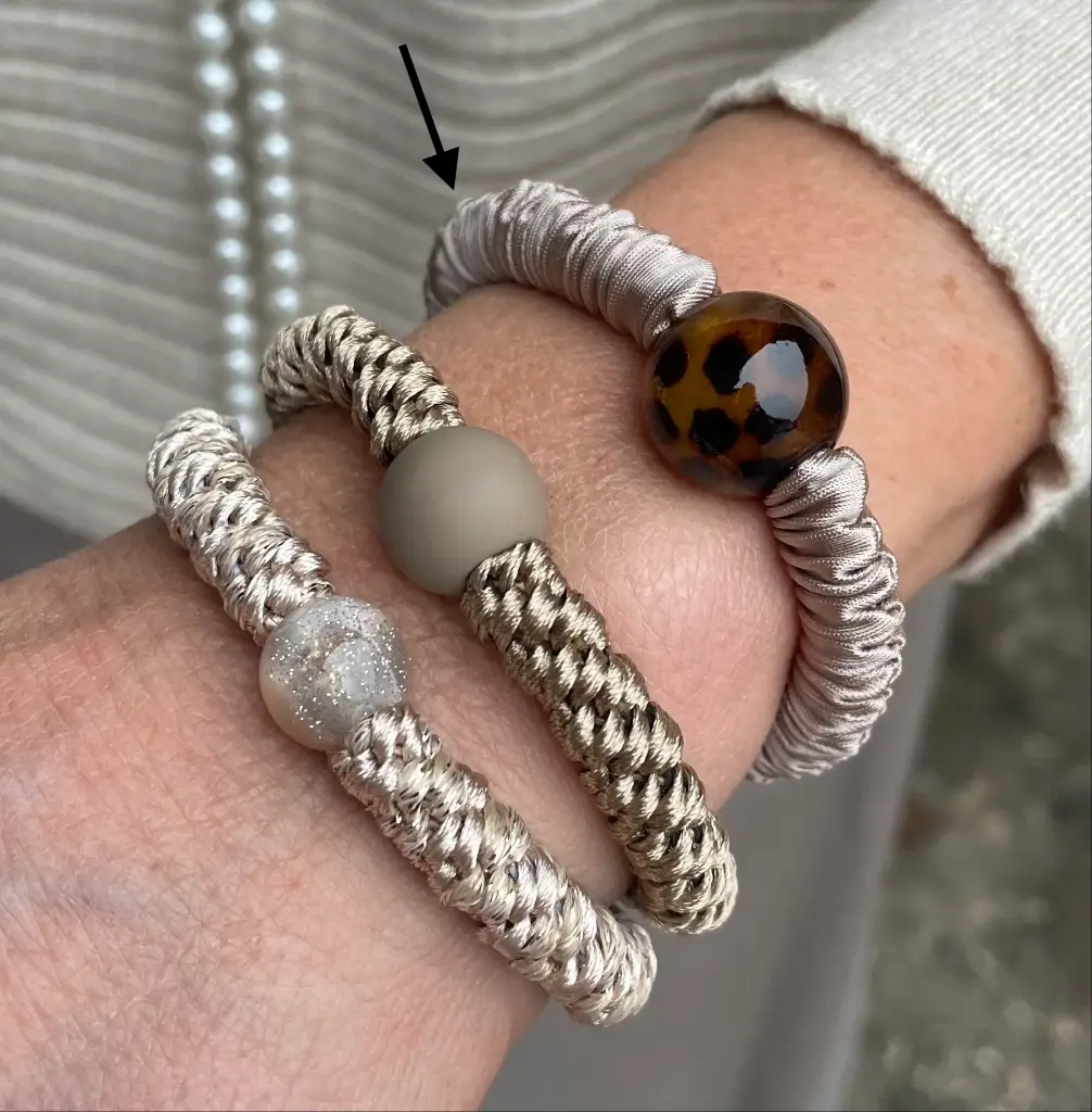 Elastique froncé boule Léo Brun