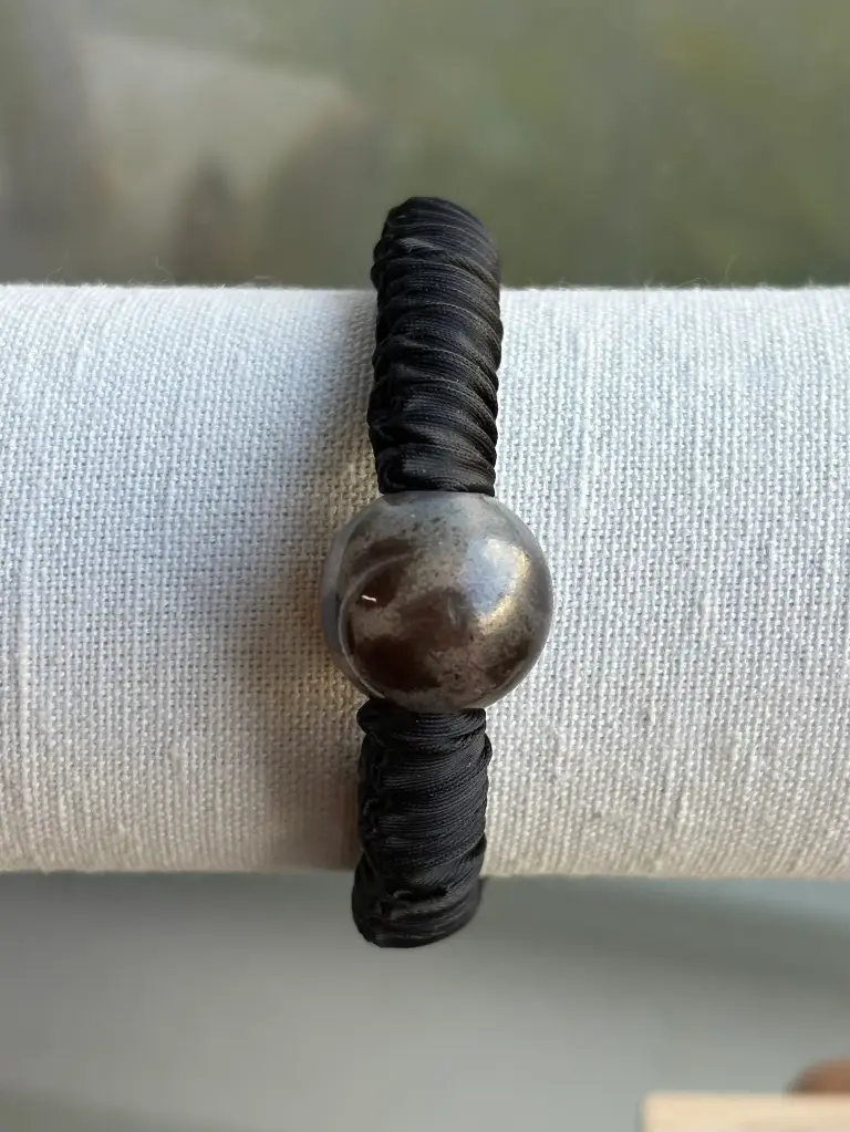 Elastique froncé boule Léo Noir