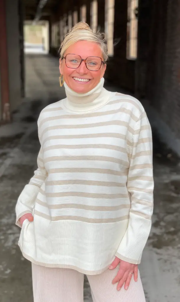 Pull col roulé Marin