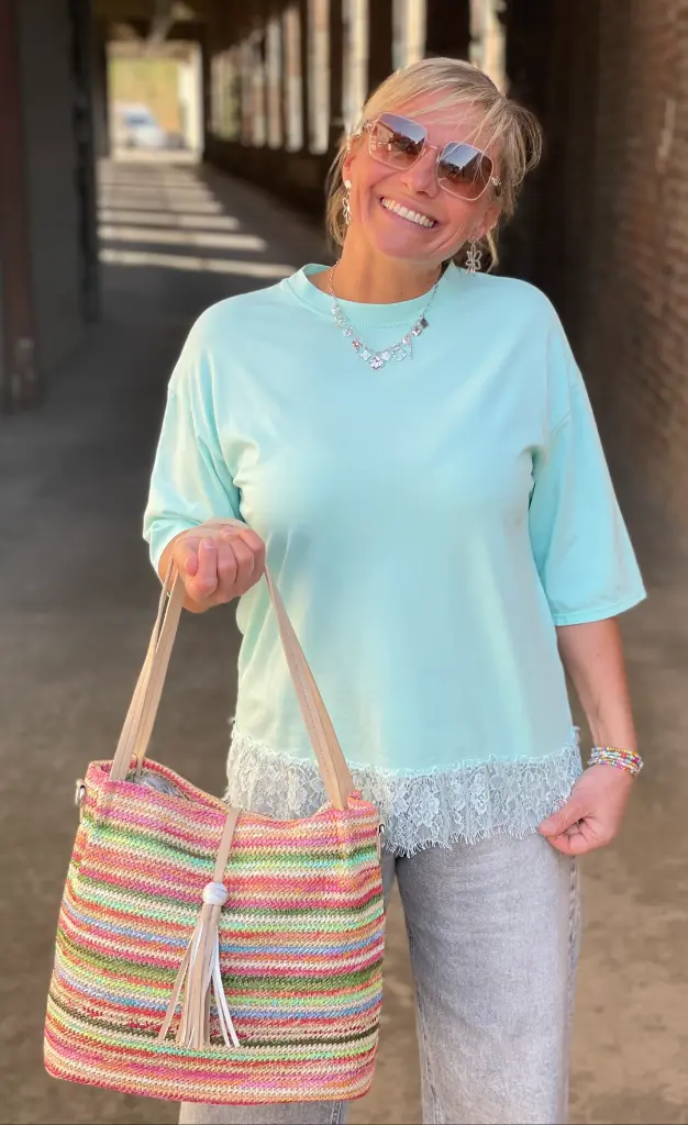 T-shirt bord dentelle