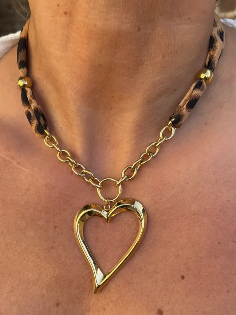 Collier Ruban léo Big coeur K356