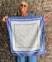 Foulard carré double cadre
