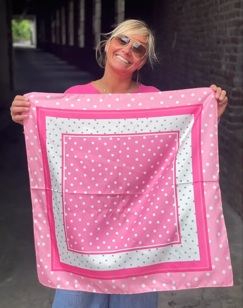 Foulard carré double cadre
