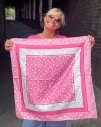 Foulard carré double cadre