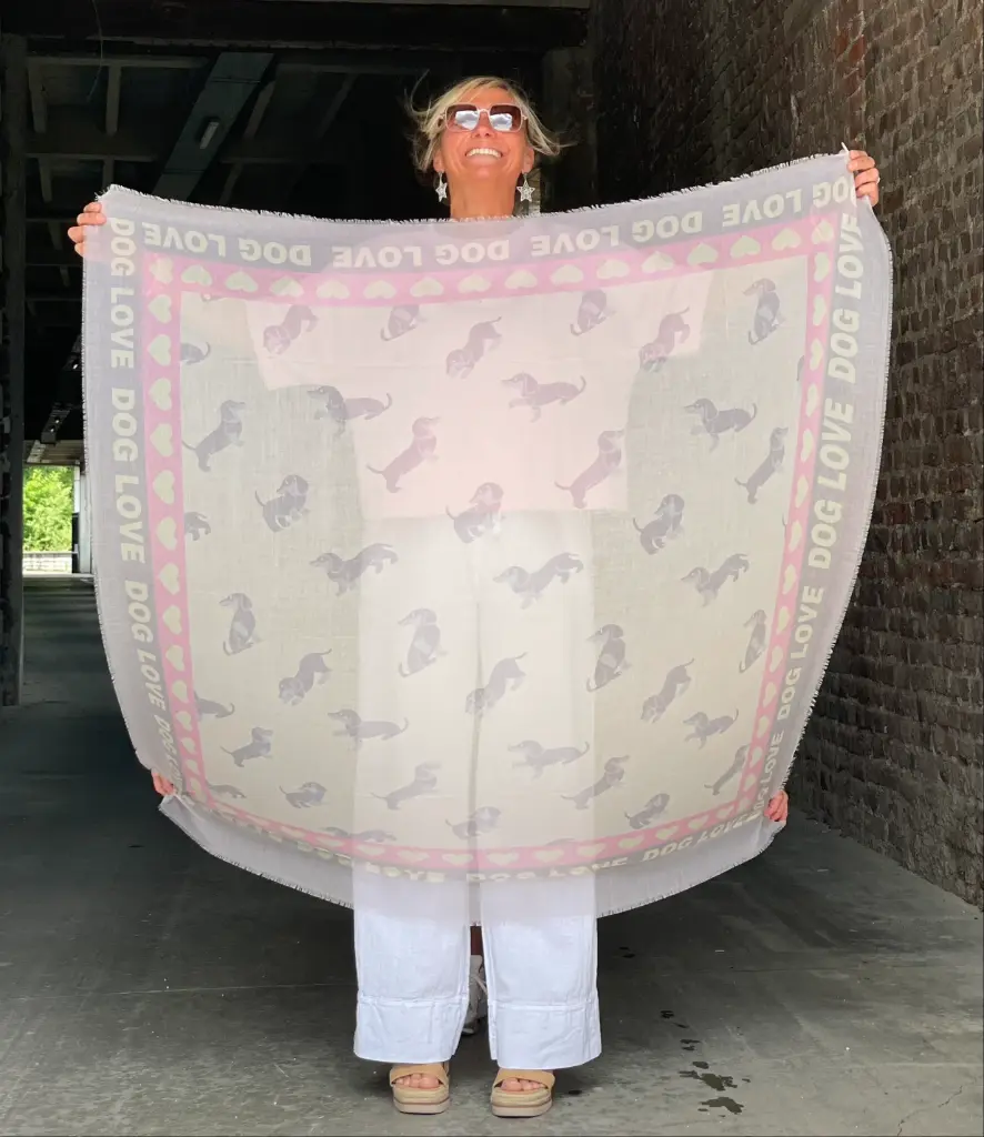 Foulard bord Love Dog