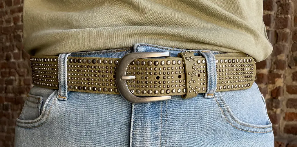 Ceinture clous droits (1)