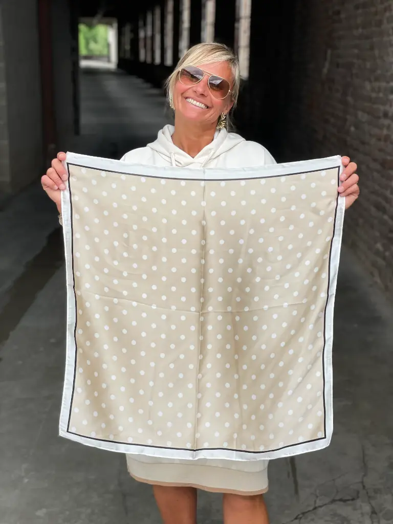 Foulard carré Cadre Gommettes