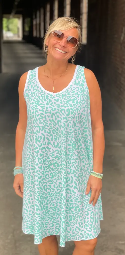 Robe courte sans manches Taches
