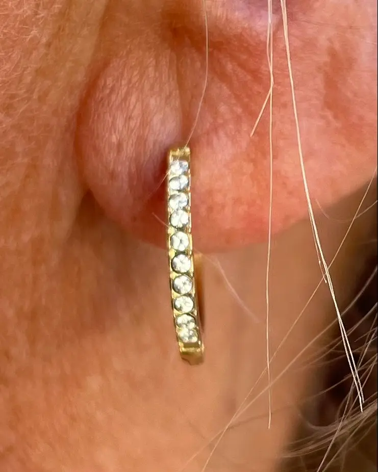 Boucles d'oreilles anneau strass