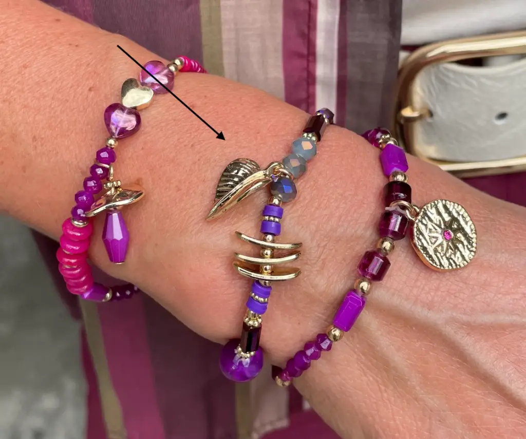 Bracelet feuille pendant n°251 (Mauve)
