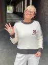 Pull Adi Amour