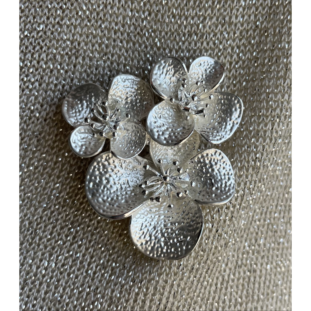 Broche aimant 3 fleurs