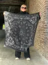 Foulard carré arabesques 
