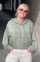 Sweat capuche chauve-souris