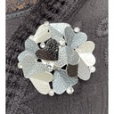 Broche aimant bouquet coeurs