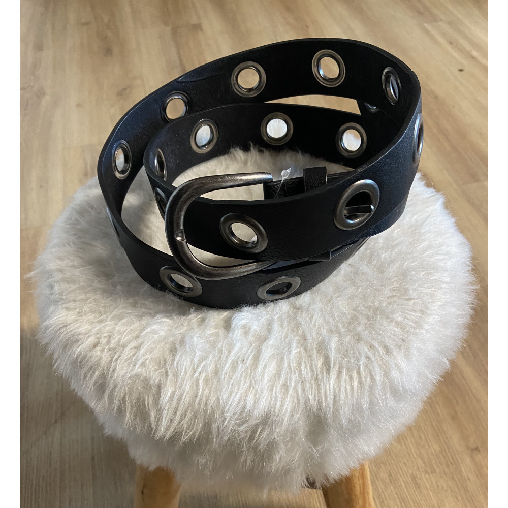 Ceinture gros oeillets