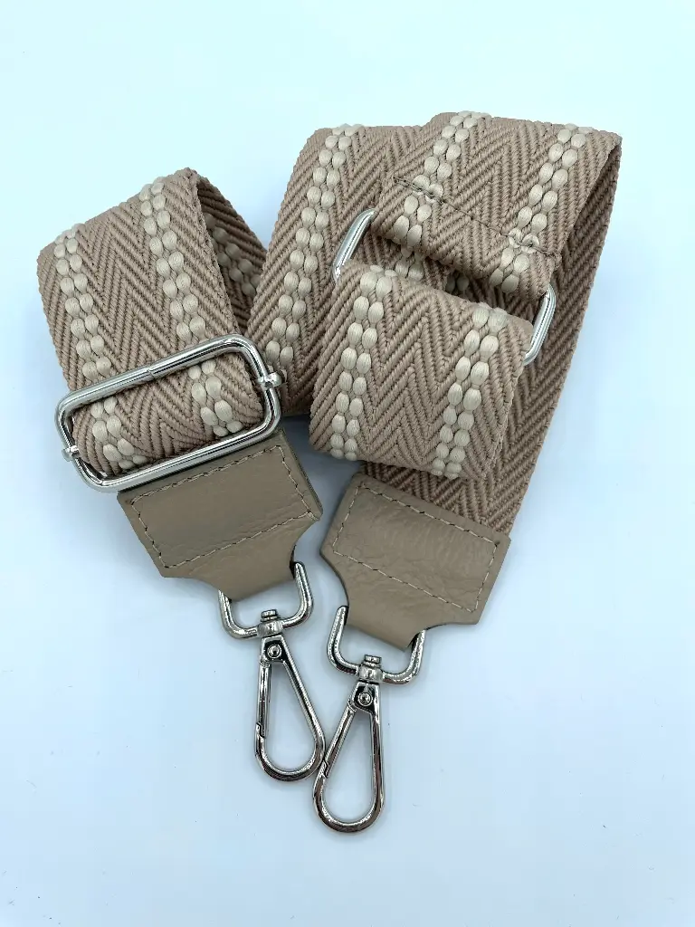 Laniere parallele attaches argentees