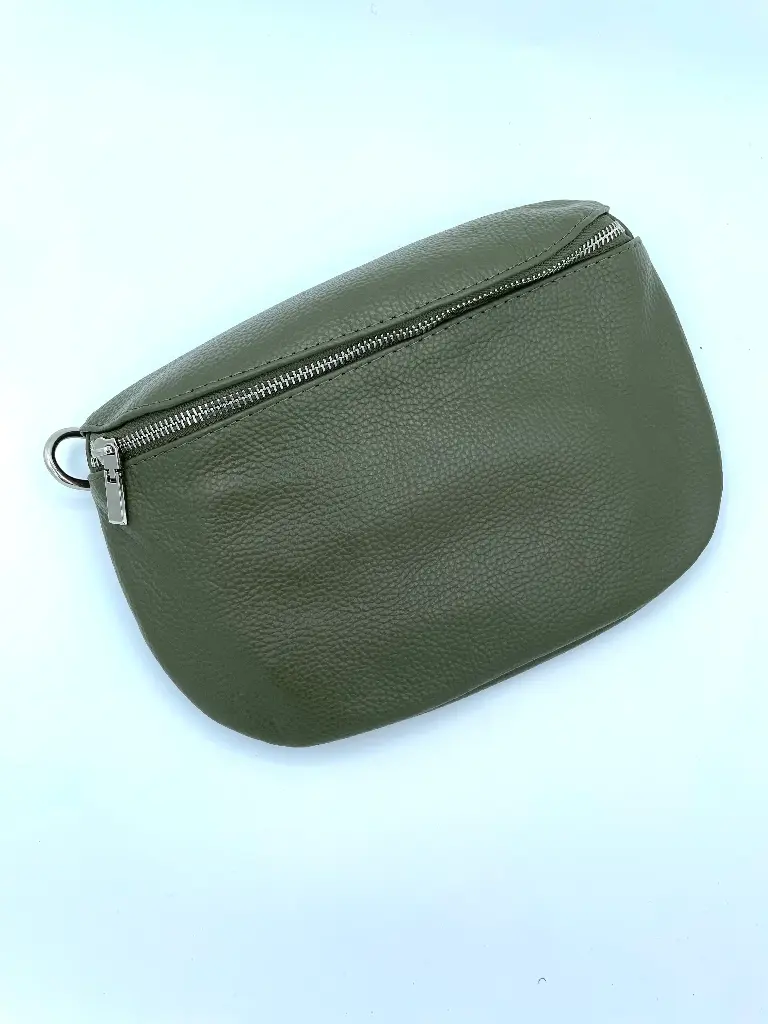 Pochette en cuir graine grand format
