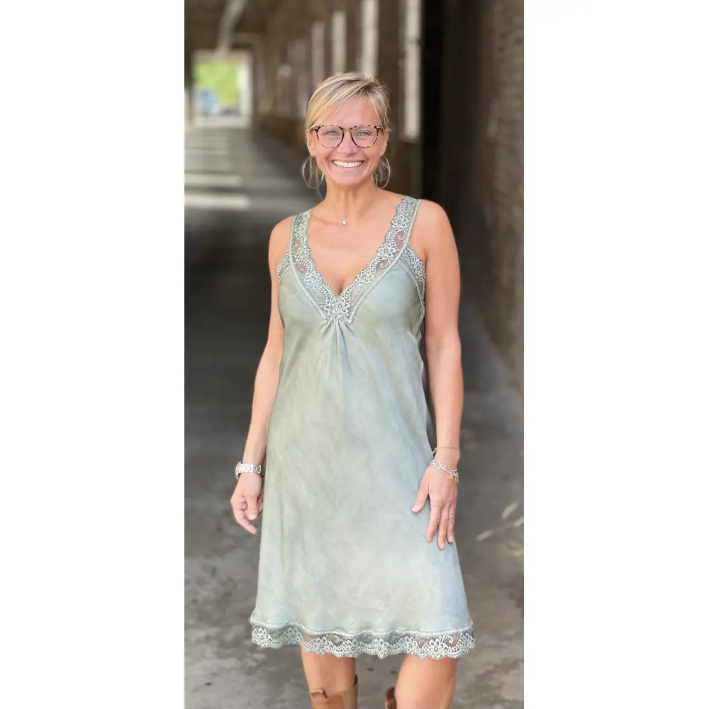 Sous robe dentelle soie