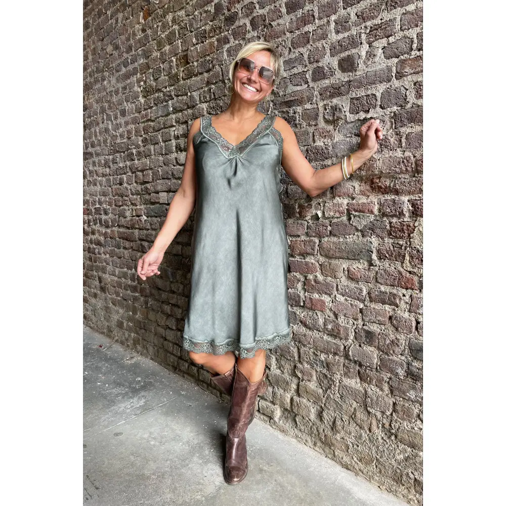 Sous robe dentelle soie