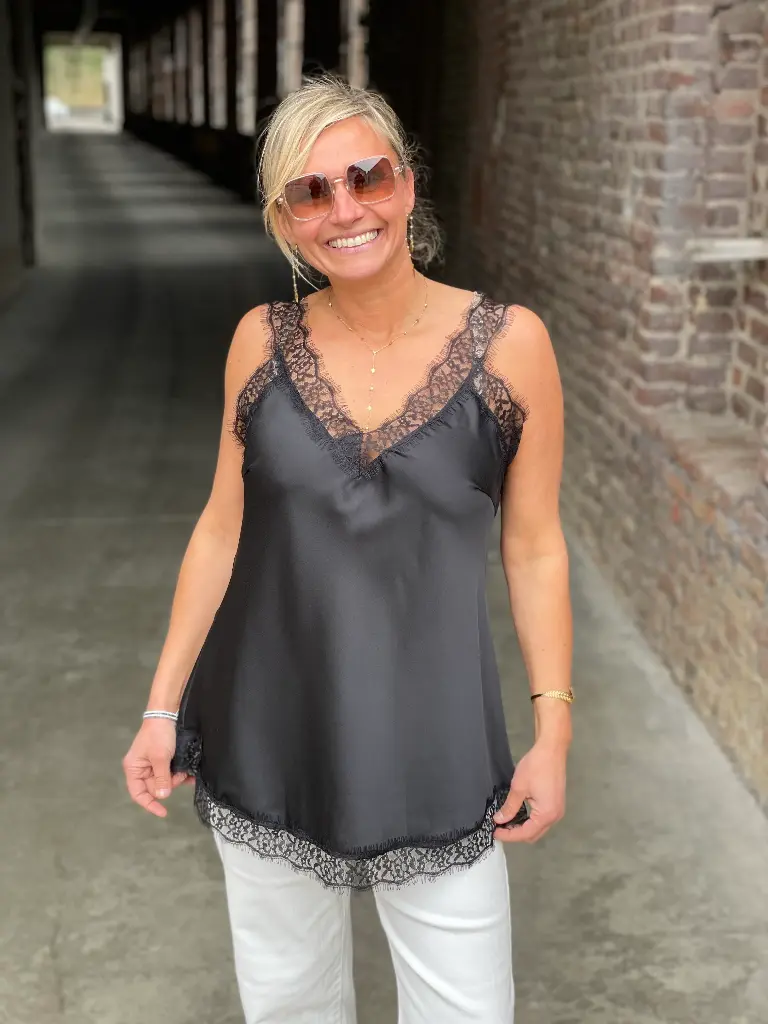 Top dentelle large