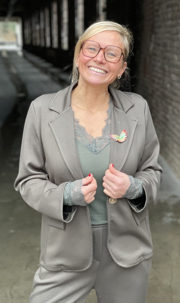 T-shirt V dentelle manches longues