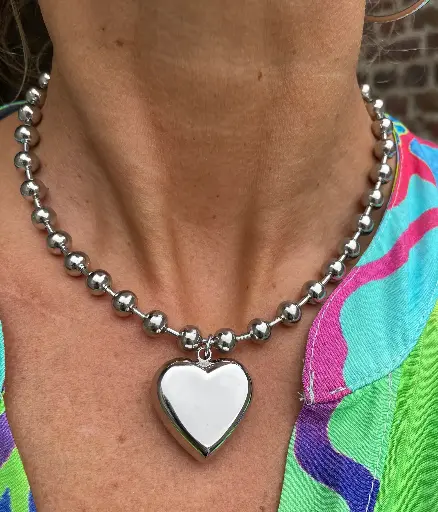 Collier Grosses Perles Coeur K023