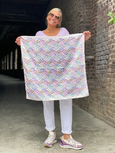 Foulard carré satin Ponts Colors