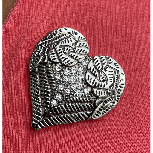 Broche aimant coeur ailes brillants