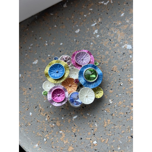 Broche aimant space