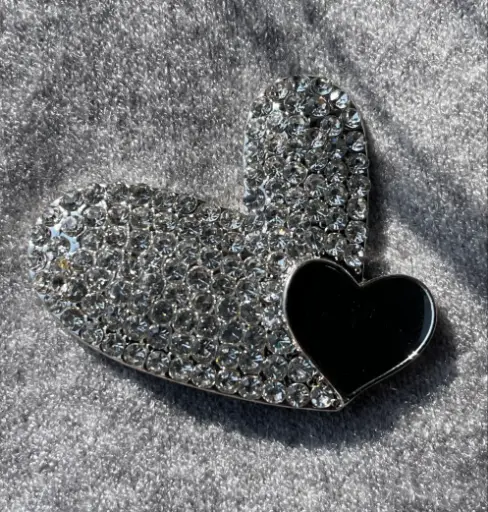 Broche Aimant Coeur Baby Black