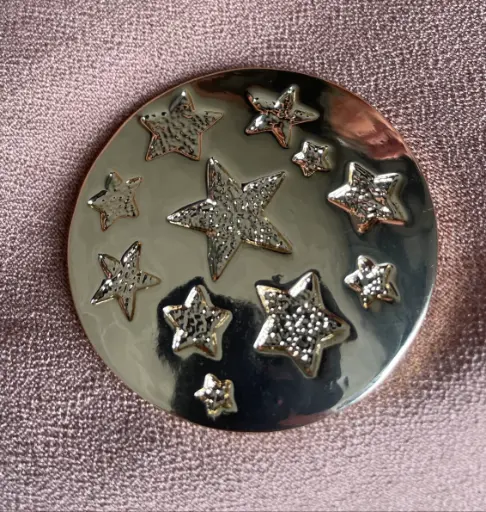Broche Aimant Multi-Etoiles