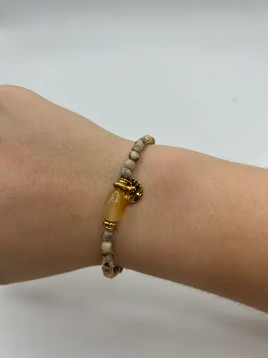 Bracelet marbré médaillon martelé n°228 (Beige)