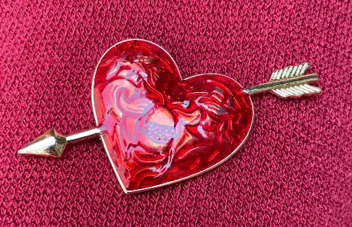 Broche Aimant Cœur Cupidon