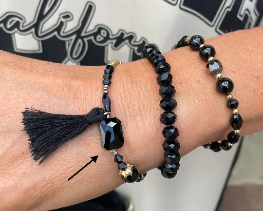 Bracelet perles ovales pampille n°257 (Noir)