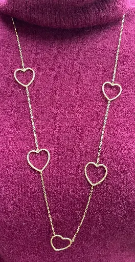 Collier long coeurs martelés 