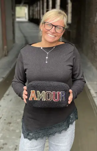 Blouse Ingrid Asymétrique dentelle