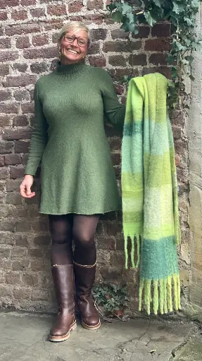 Robe pull fin col montant